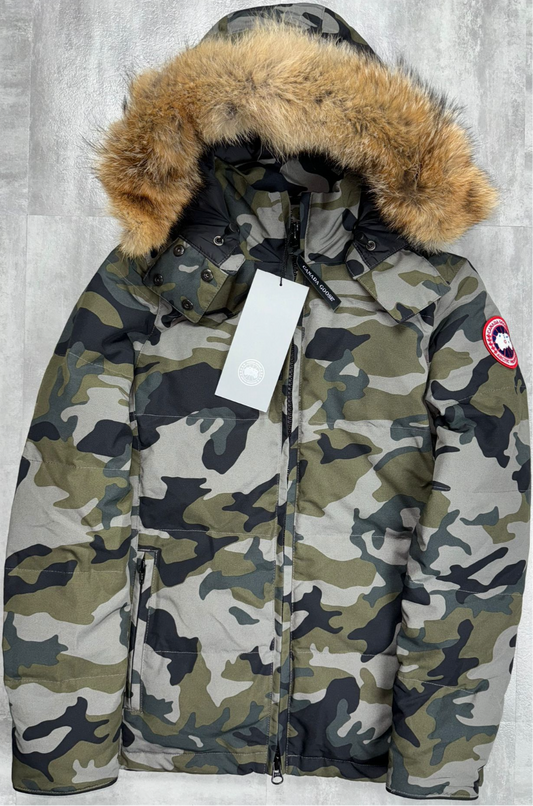 Women’s Canada Goose Chelsea Parka Camouflage (rare)